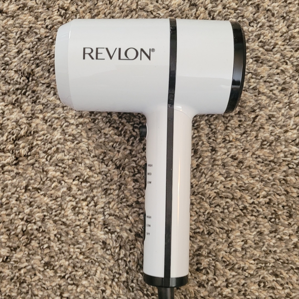 Revlon Crystal C+ Ceramic Compact Hair Dryer